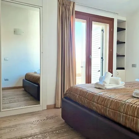 Loft Romantico Vista Panoramica Vicino Al Mare